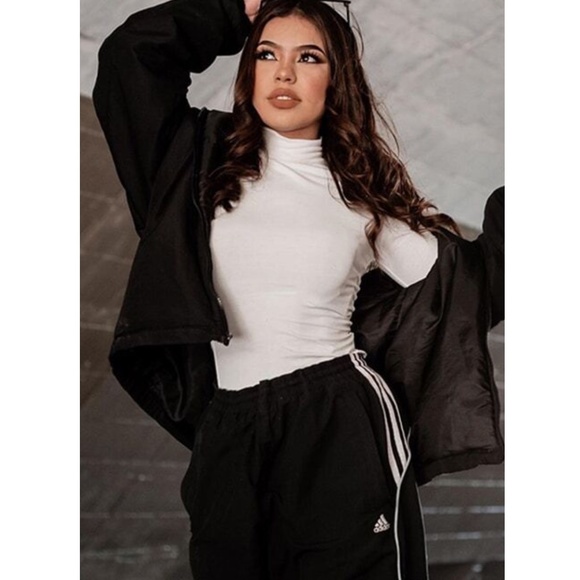 White Turtle Neck Long Sleeve Tee - Picture 12 of 15